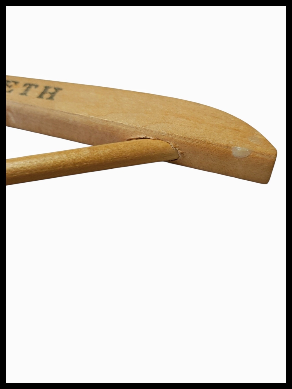 Vintage Wooden Hotel Hanger - The Queen Elizabeth / Le Reine Elizabeth Montreal - Picture 6 of 8